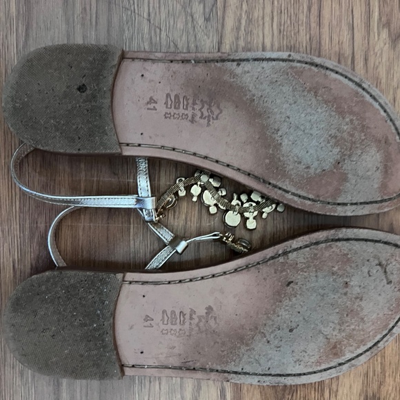 Custom made thong sandals - Picture 4 of 4